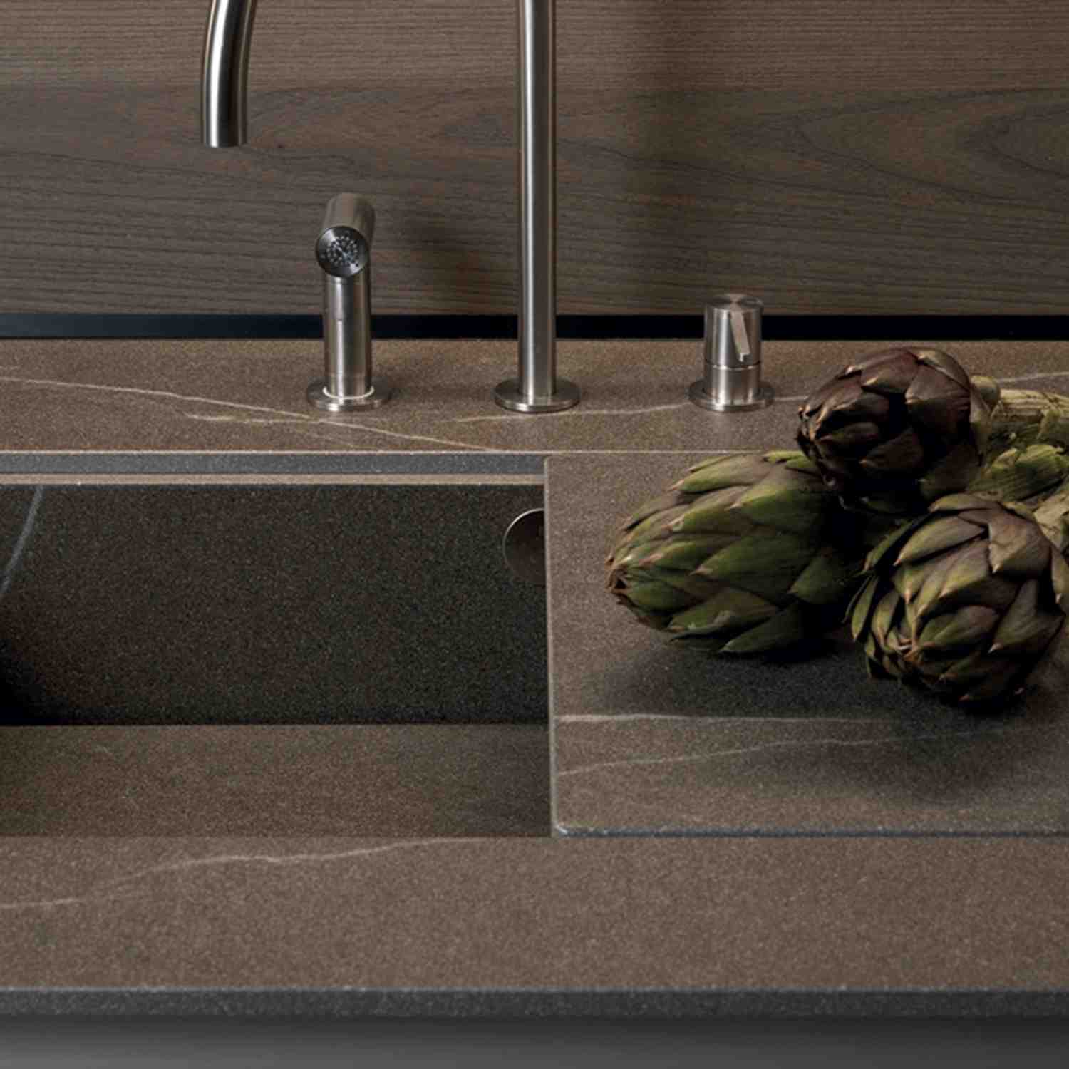 LAMINAM 12 INSIDE