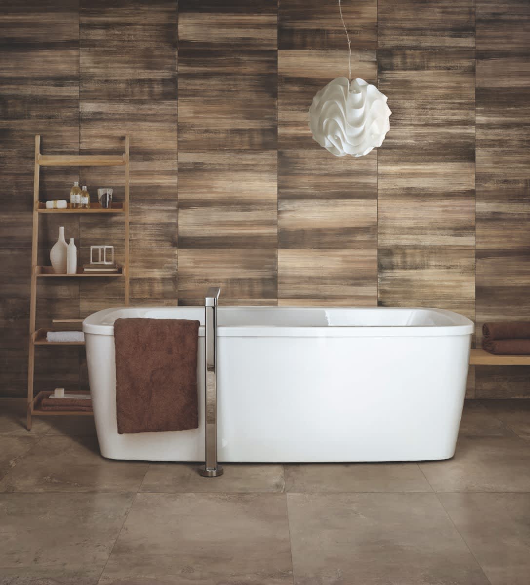 +ONE porcelain wall tile in coal with polished finish in bathroom